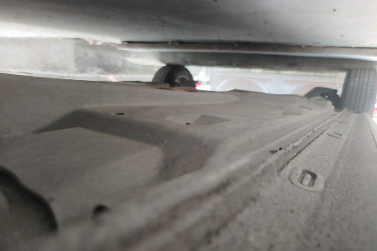 Used Volkswagen Jetta 2013 1.6L Manual Comfort Model Chassis Front Right