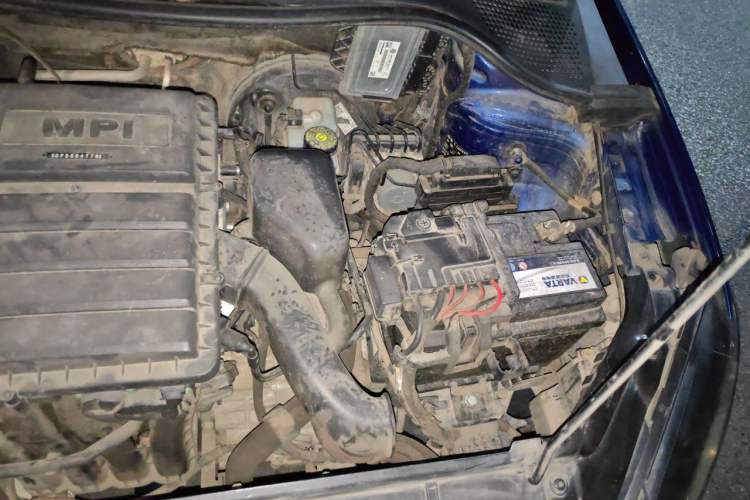 Used Volkswagen Jetta 2013 1.6L Automatic Comfort Model Engine Bay Left
