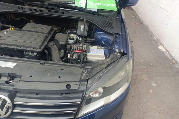 Used Volkswagen Jetta 2013 1.6L Automatic Comfort Model Engine Bay Left