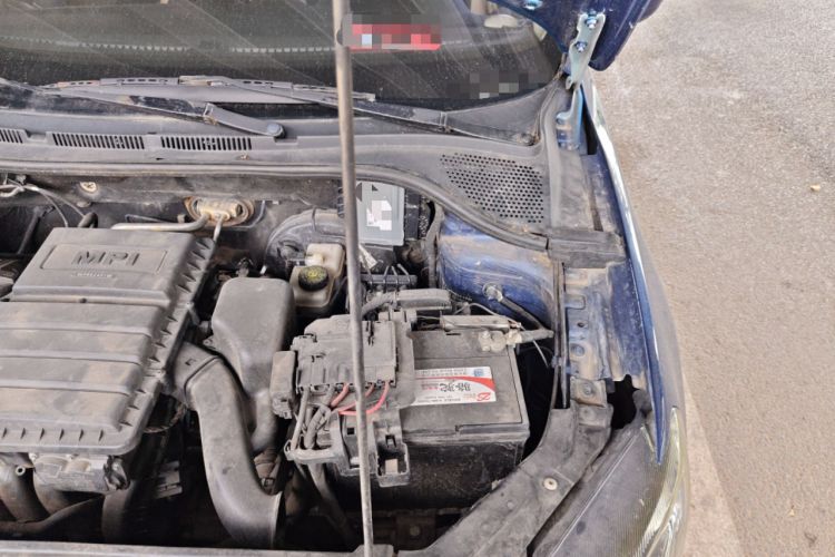 Used Volkswagen Jetta 2013 1.6L Automatic Comfort Model Engine Bay Left
