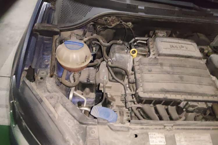 Used Volkswagen Jetta 2013 1.6L Manual Comfort Model Engine Bay Right