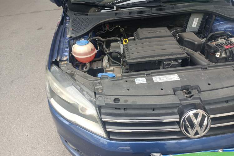 Used Volkswagen Jetta 2013 1.6L Automatic Comfort Model Engine Bay Right