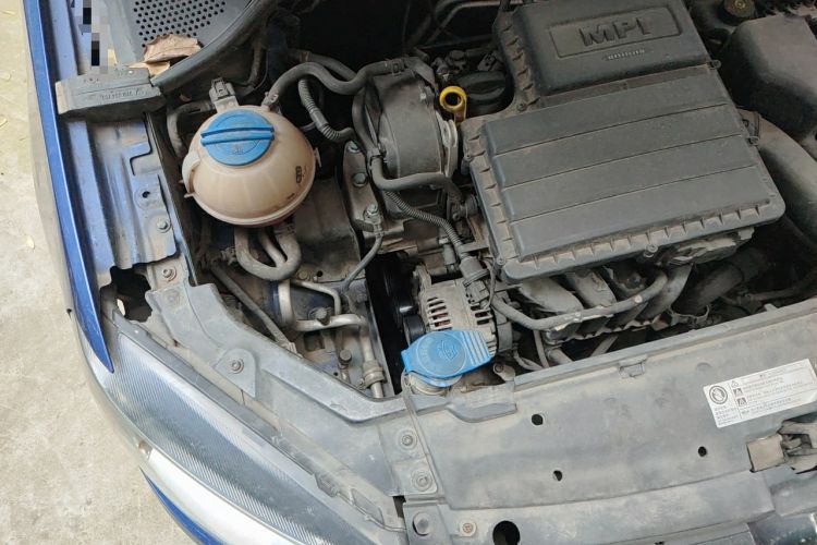 Used Volkswagen Jetta 2013 1.6L Manual Comfort Model Engine Bay Right