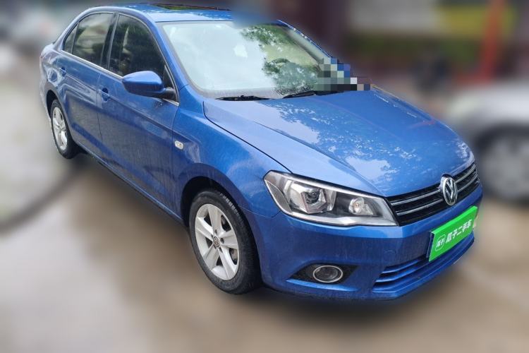 Used Volkswagen Jetta 2013 1.6L Automatic Luxury Model Front Right 45 Deg