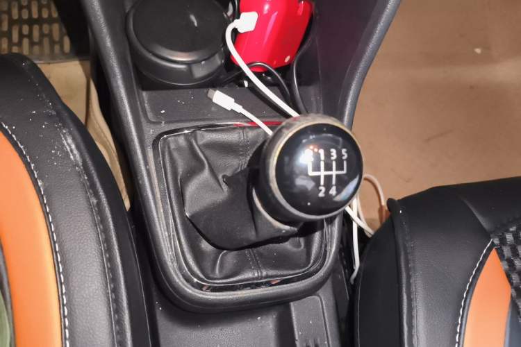 Used Volkswagen Jetta 2013 1.6L Manual Comfort Model Gear Lever
