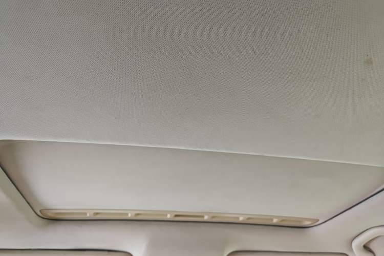 Used Volkswagen Jetta 2013 1.4L Manual Comfort Model Headliner