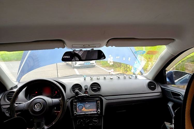 Used Volkswagen Jetta 2013 1.4L Manual Fashion Model Headliner