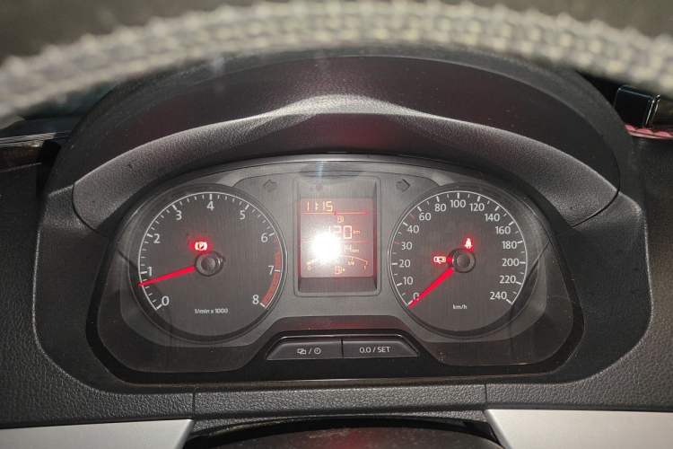 Used Volkswagen Jetta 2013 1.6L Manual Comfort Model Instrument Cluster
