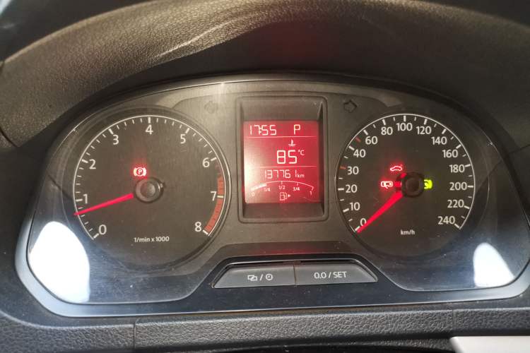 Used Volkswagen Jetta 2013 1.6L Automatic Comfort Model Instrument Cluster