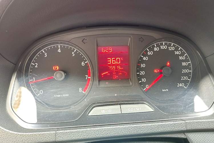 Used Volkswagen Jetta 2013 1.4L Manual Fashion Model Instrument Cluster