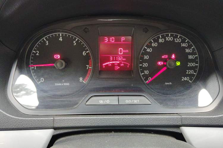 Used Volkswagen Jetta 2013 1.6L Automatic Comfort Model Instrument Cluster