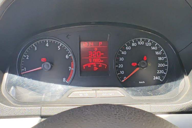 Used Volkswagen Jetta 2013 1.6L Automatic Comfort Model Instrument Cluster