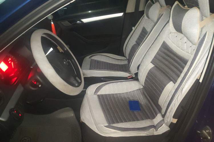 Used Volkswagen Jetta 2013 1.6L Automatic Fashion Model Left Front Seat