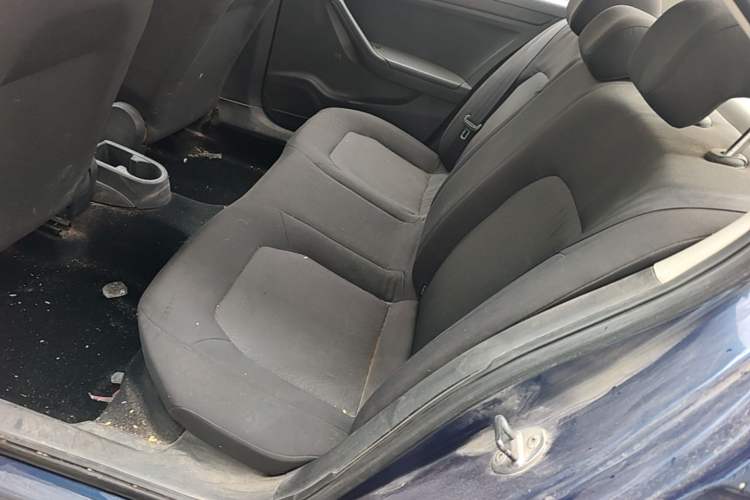 Used Volkswagen Jetta 2013 1.6L Manual Fashion Edition Left Rear Seat