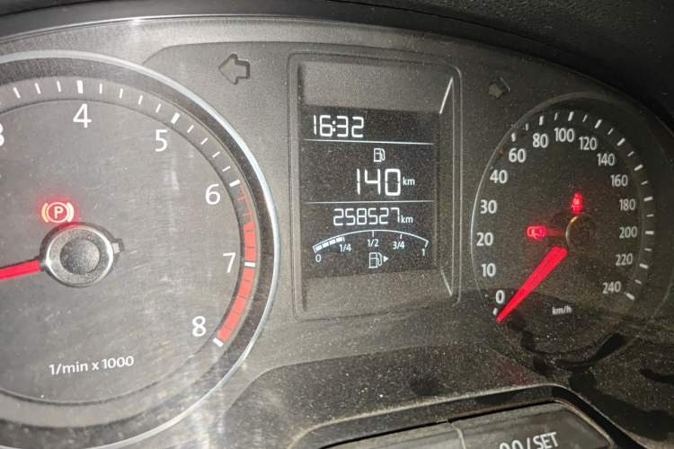 Used Volkswagen Jetta 2013 1.6L Manual Luxury Model Odometer Close Up