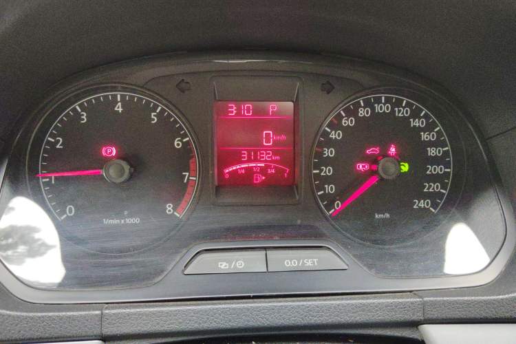 Used Volkswagen Jetta 2013 1.6L Automatic Comfort Model Odometer Close Up