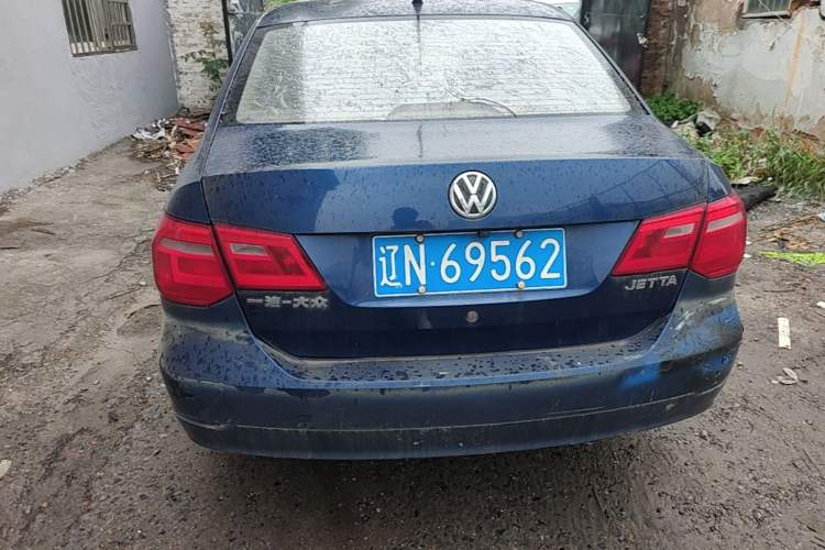 Used Volkswagen Jetta 2013 1.6L Manual Fashion Edition Rear