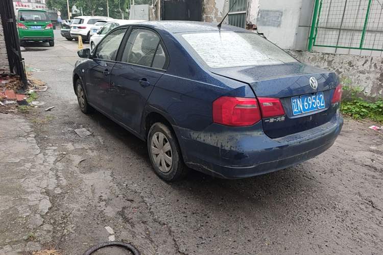 Used Volkswagen Jetta 2013 1.6L Manual Fashion Edition Rear Left 45 Deg