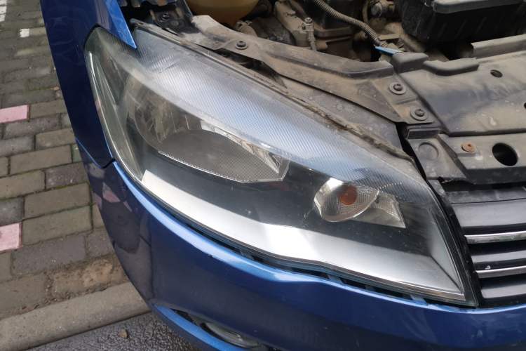 Used Volkswagen Jetta 2013 1.6L Automatic Comfort Model Right Front Headlight