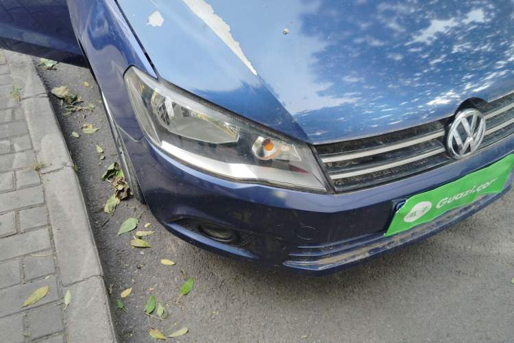 Used Volkswagen Jetta 2013 1.6L Automatic Comfort Model Right Front Headlight