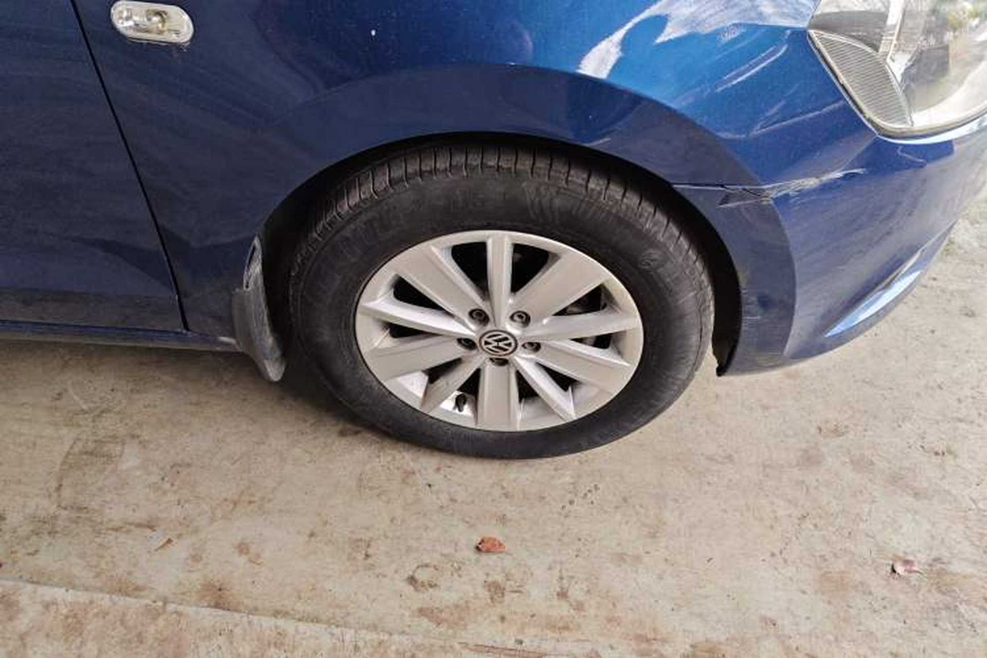Used Volkswagen Jetta 2013 1.6L Automatic Comfort Model Right Front Wheel Hub