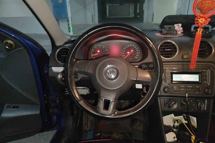 Used Volkswagen Jetta 2013 1.6L Manual Comfort Model Steering Wheel