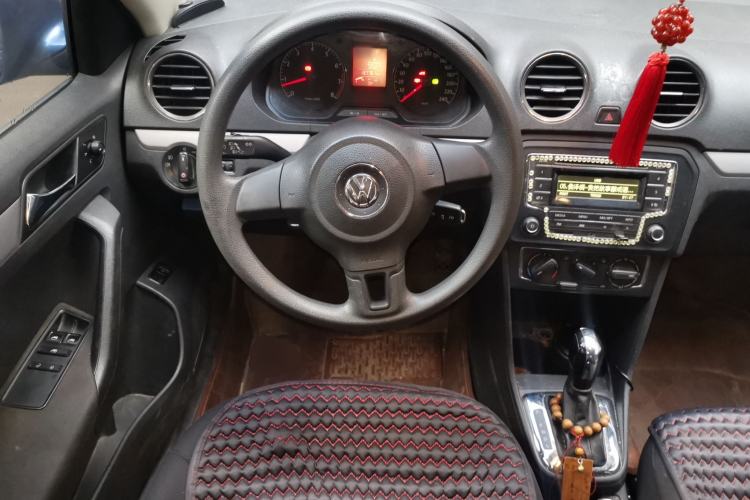 Used Volkswagen Jetta 2013 1.6L Automatic Comfort Model Steering Wheel