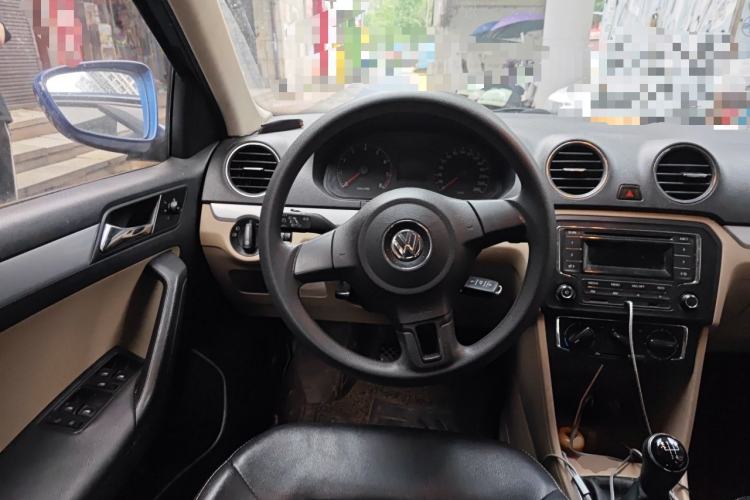 Used Volkswagen Jetta 2013 1.6L Manual Comfort Model Steering Wheel