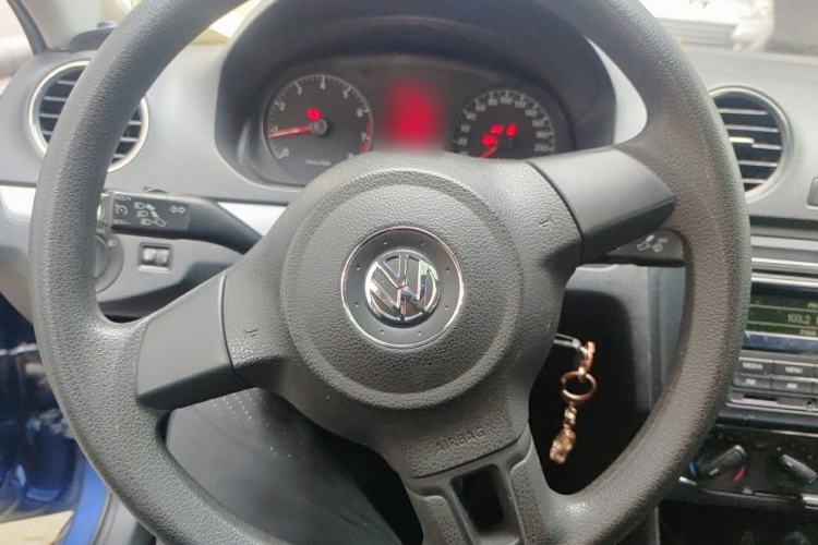 Used Volkswagen Jetta 2013 1.6L Manual Comfort Model Steering Wheel
