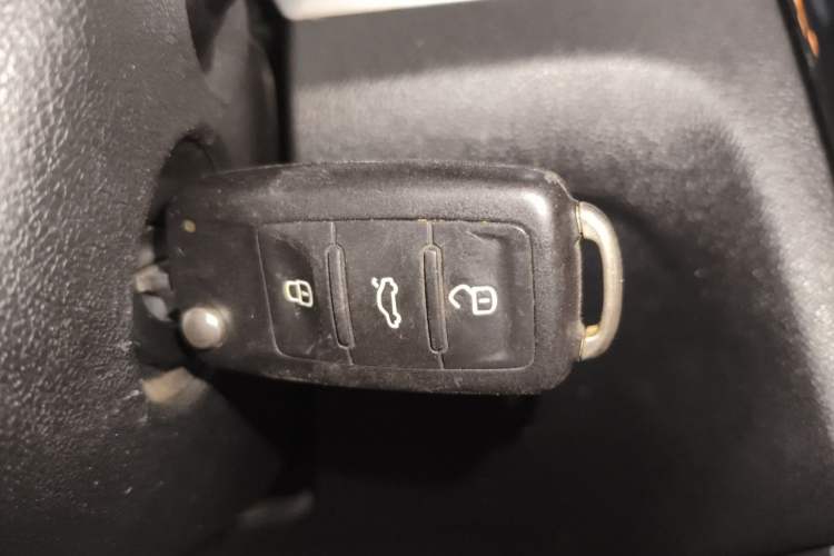 Used Volkswagen Jetta 2013 1.6L Manual Comfort Model Vehicle Key