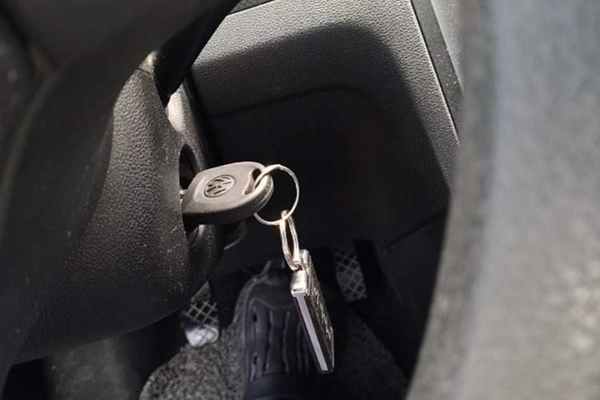 Used Volkswagen Jetta 2013 1.6L Manual Fashion Edition Vehicle Key