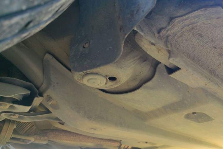 Used Volkswagen Jetta 2013 1.6L Manual Fashion Edition Chassis Front Left