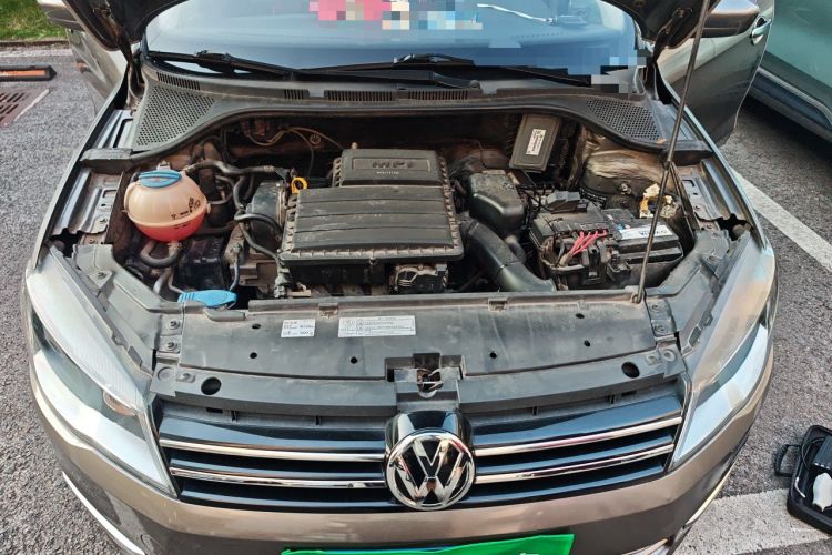 Used Volkswagen Jetta 2013 1.6L Manual Fashion Edition Engine Bay