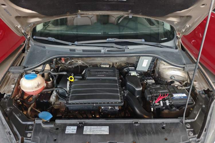 Used Volkswagen Jetta 2013 1.6L Manual Comfort Model Engine Bay