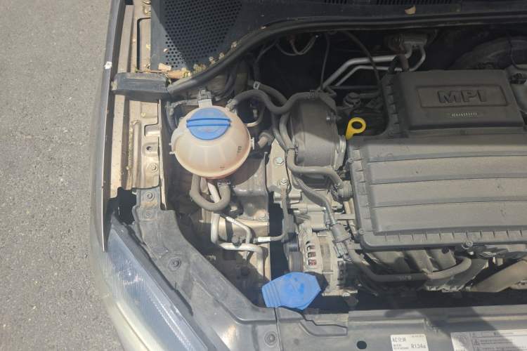 Used Volkswagen Jetta 2013 1.4L Manual Comfort Model Engine Bay Right