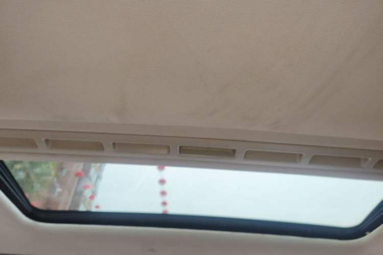 Used Volkswagen Jetta 2013 1.6L Automatic Comfort Model Headliner