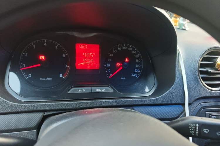 Used Volkswagen Jetta 2013 1.6L Manual Fashion Edition Instrument Cluster