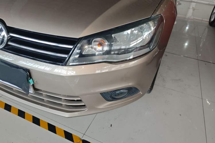 Used Volkswagen Jetta 2013 1.6L Manual Comfort Model Left Front Headlight