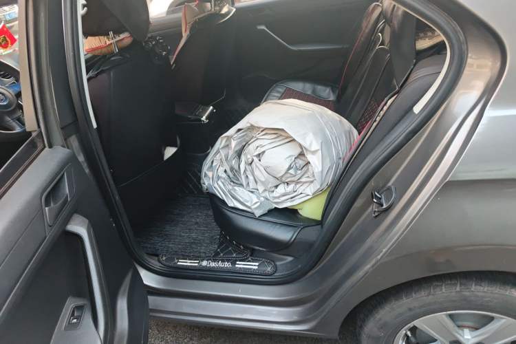 Used Volkswagen Jetta 2013 1.6L Manual Fashion Edition Left Rear Seat