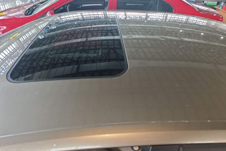 Used Volkswagen Jetta 2013 1.6L Manual Comfort Model Roof