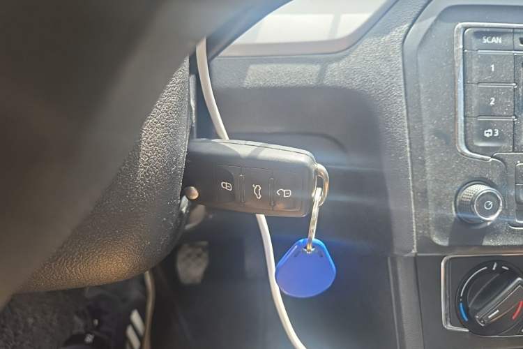 Used Volkswagen Jetta 2013 1.4L Manual Comfort Model Vehicle Key