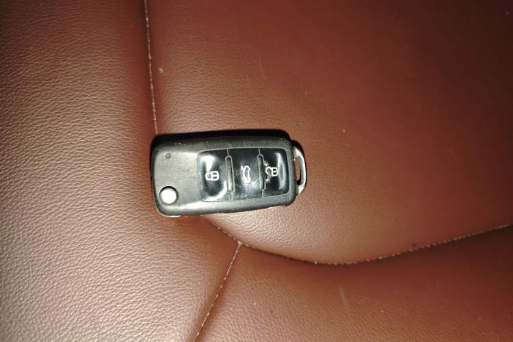 Used Volkswagen Jetta 2013 1.6L Manual Comfort Model Vehicle Key