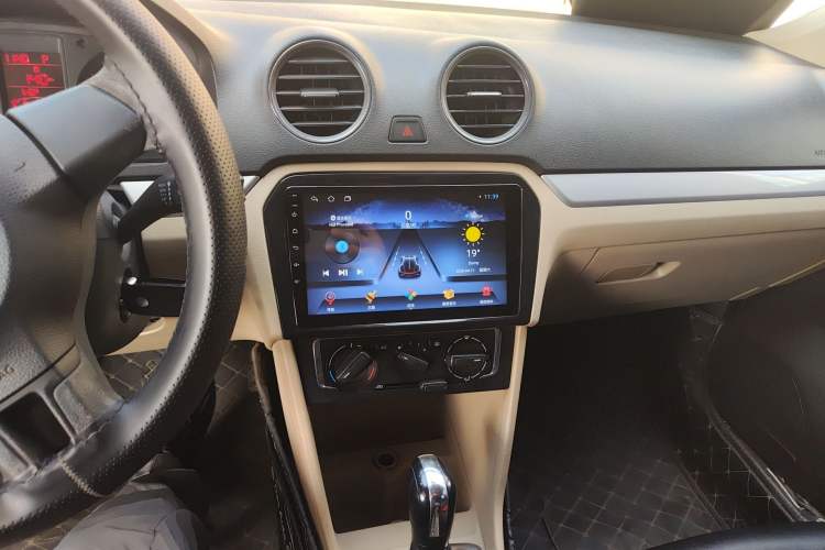 Used Volkswagen Jetta 2013 1.6L Automatic Comfort Model Audio And AC Panel