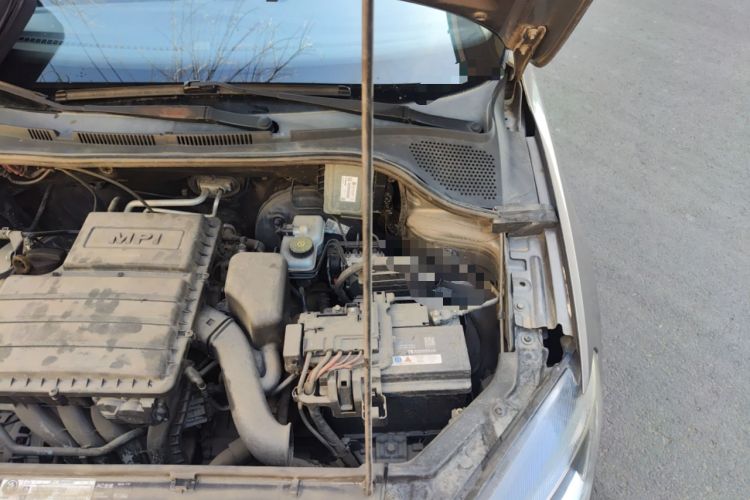 Used Volkswagen Jetta 2013 1.6L Automatic Comfort Model Engine Bay Left