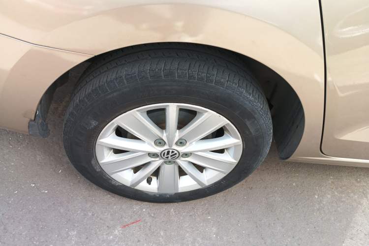 Used Volkswagen Jetta 2013 1.6L Manual Comfort Model Exterior 5