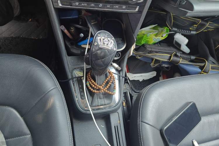 Used Volkswagen Jetta 2013 1.6L Automatic Luxury Model Gear Lever