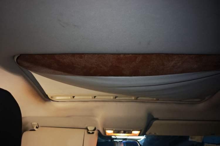 Used Volkswagen Jetta 2013 1.6L Automatic Comfort Model Headliner