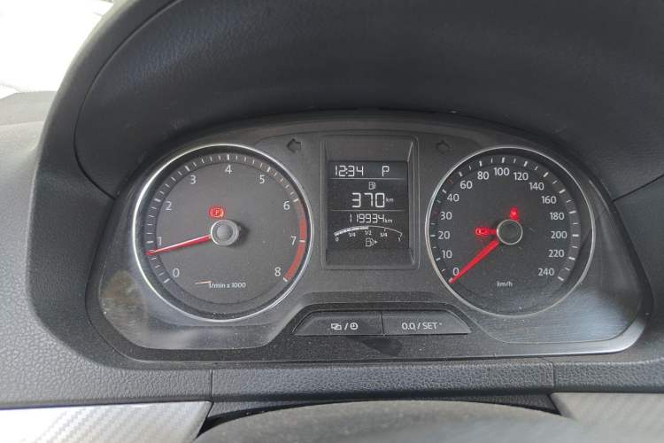 Used Volkswagen Jetta 2013 1.6L Automatic Luxury Model Instrument Cluster