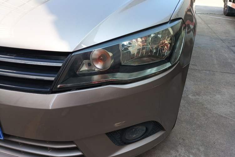 Used Volkswagen Jetta 2013 1.6L Manual Comfort Model Left Front Headlight