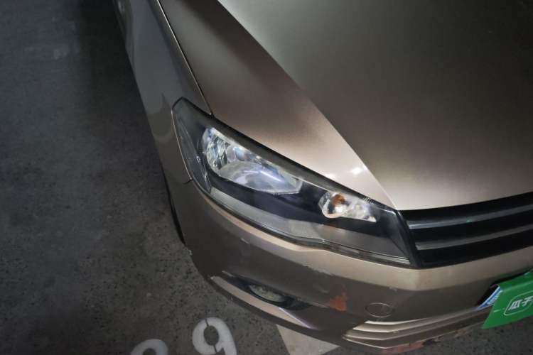 Used Volkswagen Jetta 2013 1.6L Automatic Comfort Model Right Front Headlight